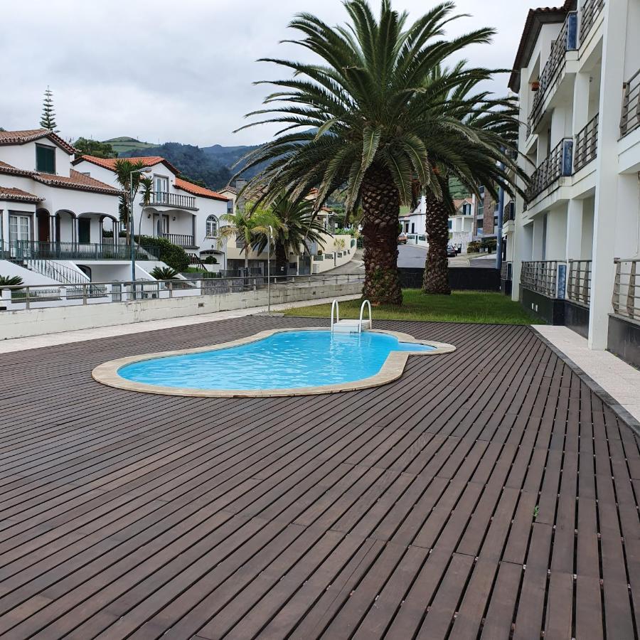 Black'Nyellow Place Vila Franca do Campo Buitenkant foto